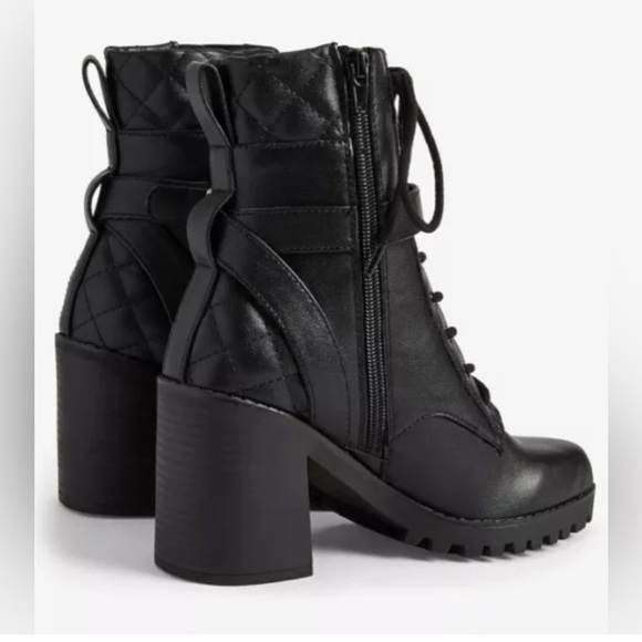 Express Mid Ankle Lug Combat Boots Black Gold Buckle Quilted Side Zip size 9 - Picture 2 of 8